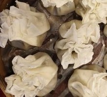 Steamed Dumplings with Special Sauce
