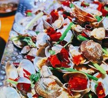 Spicy Stir-Fried Clams