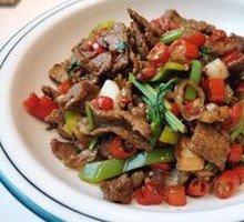 Stir-Fried Beef with Yellow Onion