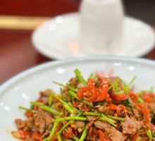 Stir-Fried Beef with Yellow Onion