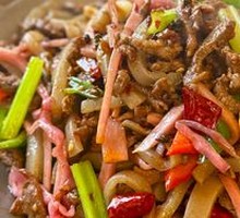 Sour Radish and Konjac Stir-Fried with Beef Strips