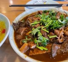 Braised Pork and Steamed Bun