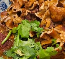 Braised Pork and Steamed Bun
