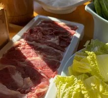 Hand-Cut Fresh Lamb with Big Knife