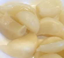 Sweet Pickled Garlic