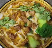Braised Pork Diced Noodles