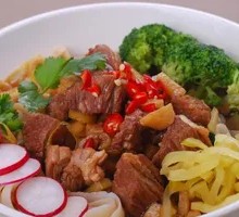 Braised Pork Diced Noodles