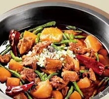 Stewed Pork Ribs in Iron Pot
