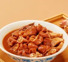 Braised Pork and Steamed Bun