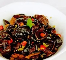 Stir-Fried Black Wood Ear Mushrooms