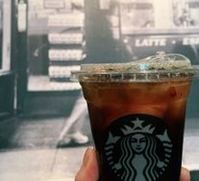 Light Vanilla Cream Cold Brew Coffee