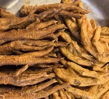 Braised Chicken Feet with Tiger Skin