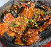 Soup-filled Stinky Tofu