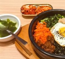 Intangible Heritage Stone Pot Rice