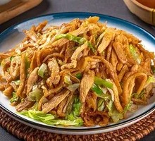 Stir-Fried Noodles with Shredded Pork