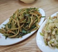 Stir-fried vermicelli with cabbage shreds