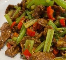 Stir-Fried Beef with Yellow Onion