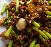 Pepper Stir-Fried Chicken Gizzard