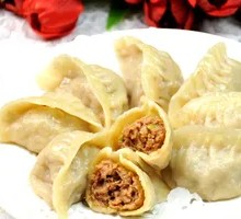 Fresh Pork and Corn Steamed Dumplings
