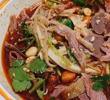 Spicy Sichuan Beef and Ox Tripe in Sour Soup