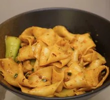 Oil-Poured Noodles
