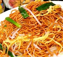 Three Delicacies Stir-Fried Noodles
