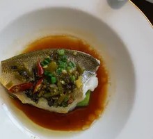 Steamed Small Yellow Croaker with Pickled Mustard Greens