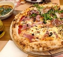 Xiaoguan 2.0 Pizza