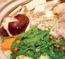 Special Chicken Meatball Hot Pot