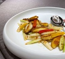XO Sauce Stir-fried Fresh Abalone with Squid