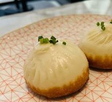 Shanghai Steamed Bun with Crispy Bottom