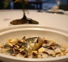 Braised Yellow Croaker in Clay Pot
