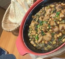 Sour Cabbage with Pork Intestines