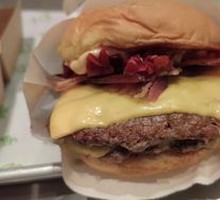 Spicy Smoked Bacon Beef Burger