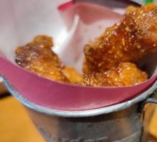 Signature Fried Chicken Wings