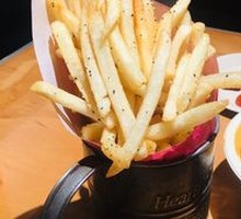 Black Truffle Garlic Fries