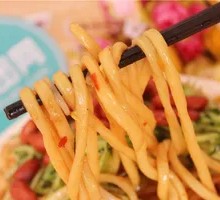 洋葱牛肉拌面