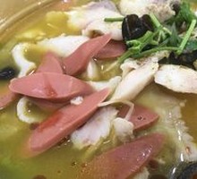 Golden Soup Fish Noodles
