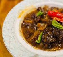 Braised Beef Brisket with Beef Tendon