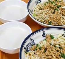 素凉面