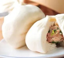 Pickled Mustard Greens Pork Bun