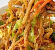 Shredded Pork with Noodles