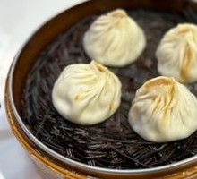 Scholar's Soup Dumplings
