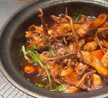 Nanjing Duck Tongue and Bullfrog Stew