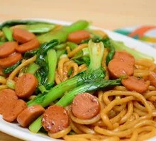 火腿肠炒面
