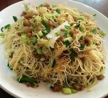 Stir-Fried Noodles with Meatballs