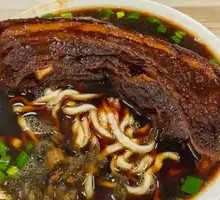 Large Meat Noodles