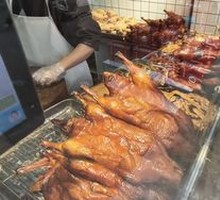 Sauce-Steamed Duck in Vacuum Packaging