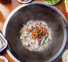 Cao Chengxiang's Stewed Chicken in Clay Pot
