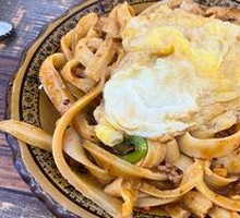 Stir-Fried Beef with Knife-Cut Noodles
